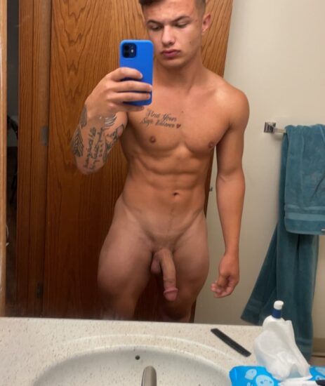 Nude sexy muscle boy